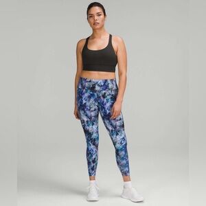 Lululemon Fast and Free High-Rise Tight 25"
Chromasphere Multi